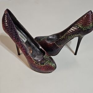 Steve Madden Vibrant Snake Print Heels